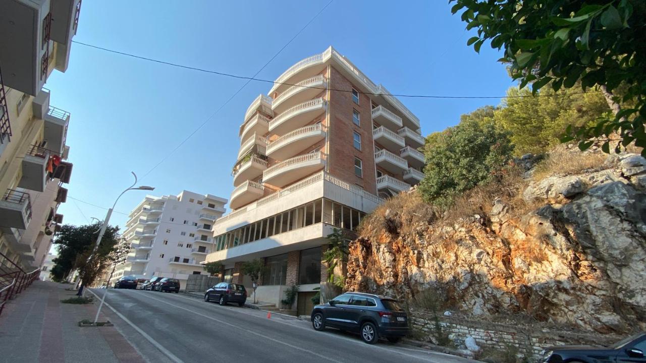 Ami Apartments Sarandë Esterno foto